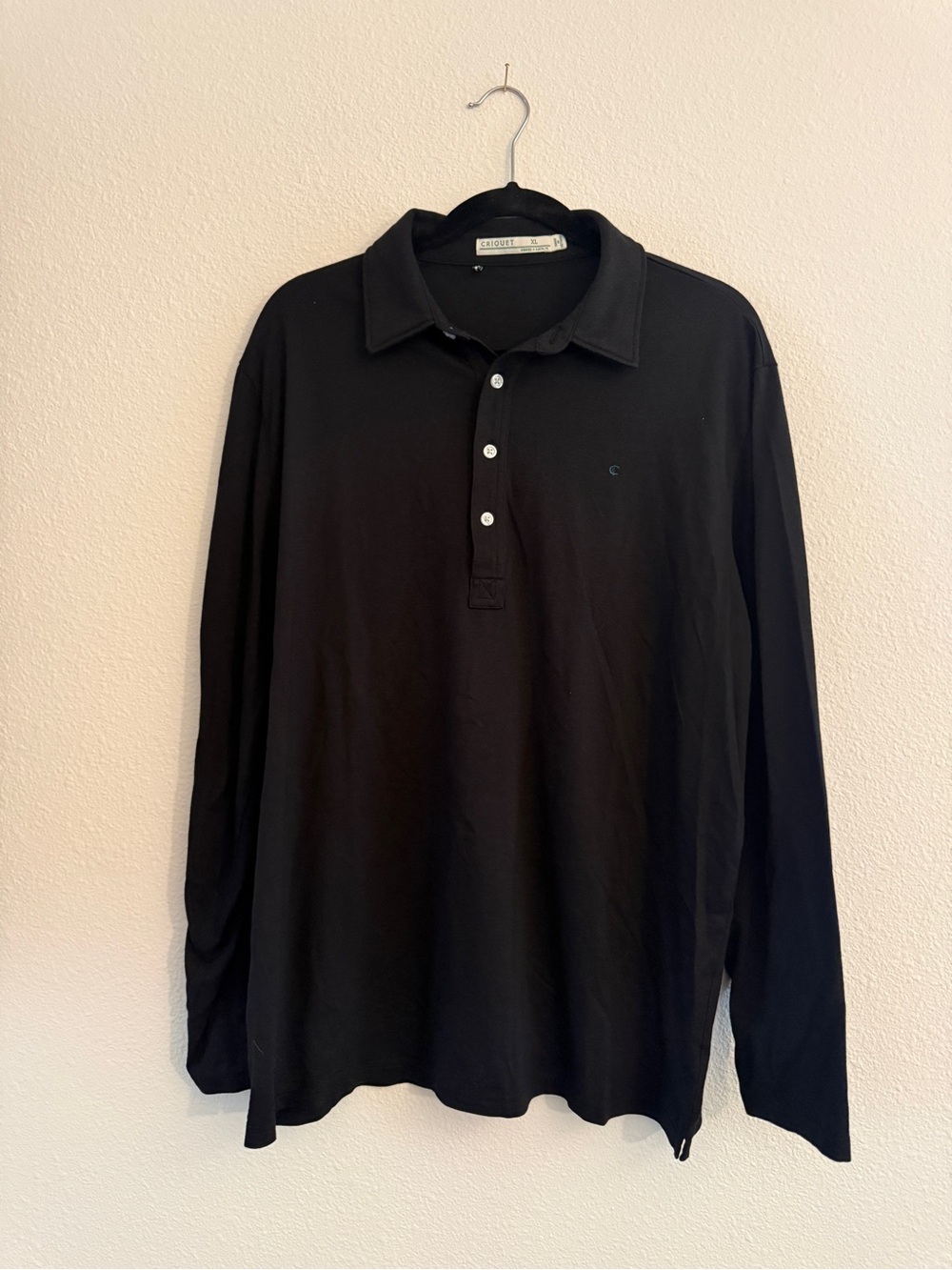 Criquet Black Long-Sleeve Polo with Subtle Logo